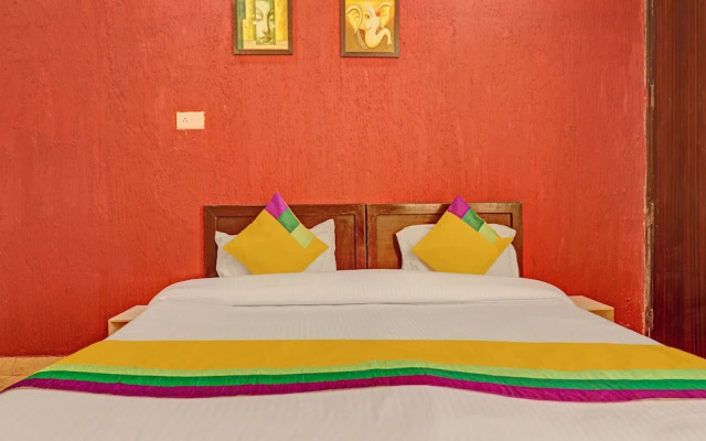 Itsy By Treebo - Golden Divine Inn