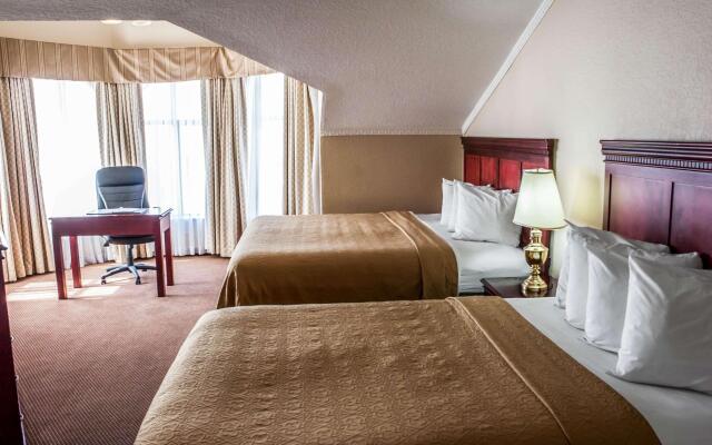 Quality Inn & Suites Fife Seattle