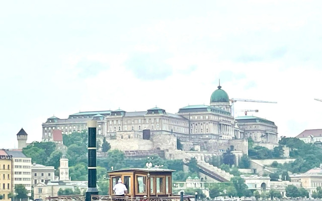 Green Pearl Apartment