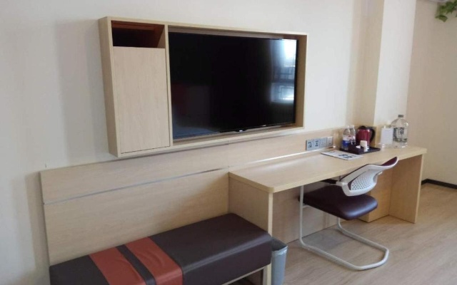 7Days Premium Zhangjiakou Xuanhua Bell Tower High Speed Railway Station Branch – Guest Rooms – Zhangjiakou