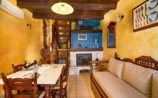 Samonas Traditional Villas Blue Villa Mantzourana - 55m Maisonette