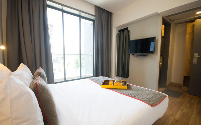 OYO Townhouse 016 International Airport