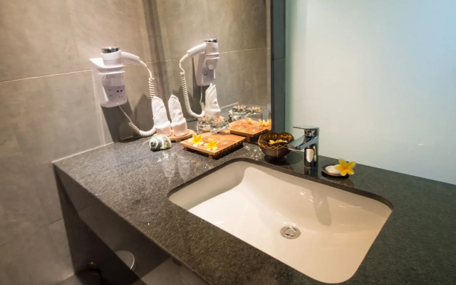 Daun Bali Seminyak Hotel