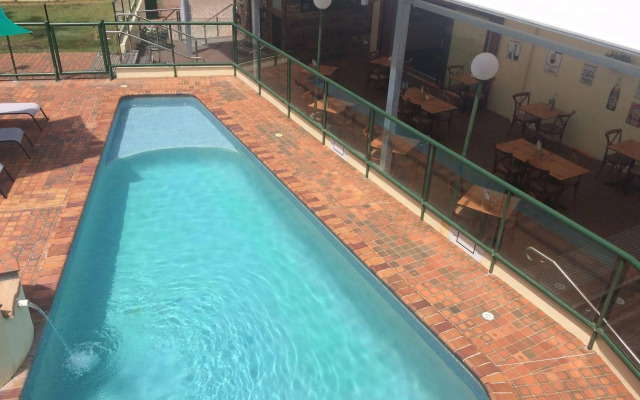 Darcy Arms Motel