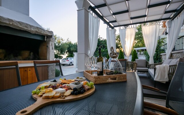 Villa Bante - Luxury Stone House