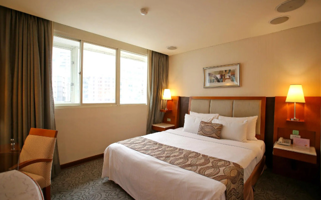 Elegance Hotel Taipei