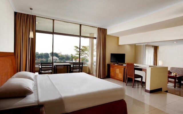 Patra Semarang Hotel & Convention