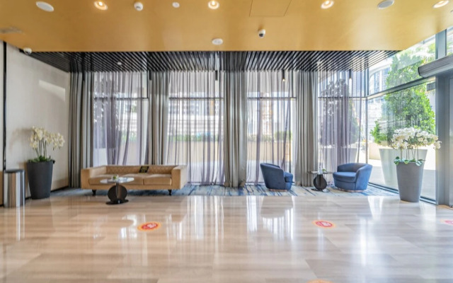 Monty - Elegant Penthouse With Skyline Views Terrace