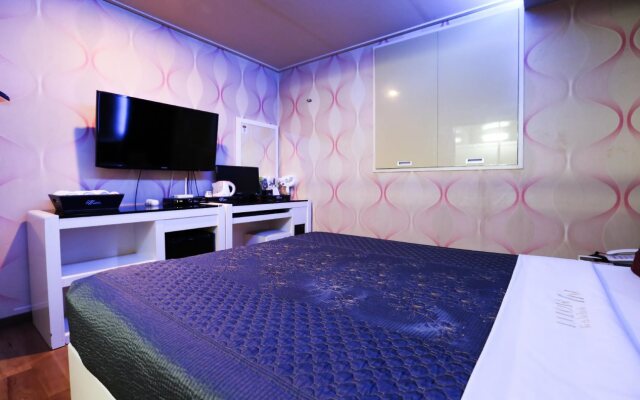 NJ Hotel