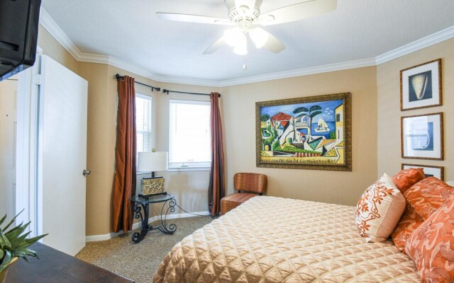 Seascape 2216 Hotel Room