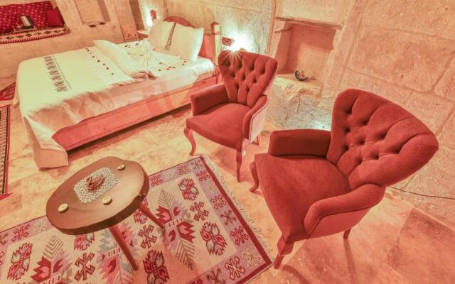 Mosaic Cave Hotel