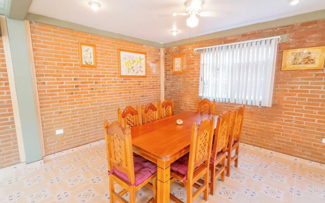 New Family House. Pool & BBQ Area