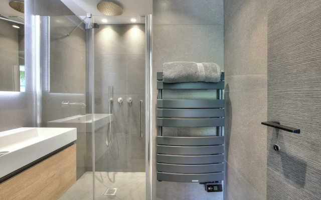 Luxury Flat With Balcony - 2br/6p - Cannes