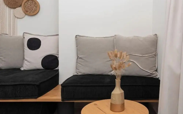 Aristotle Suites