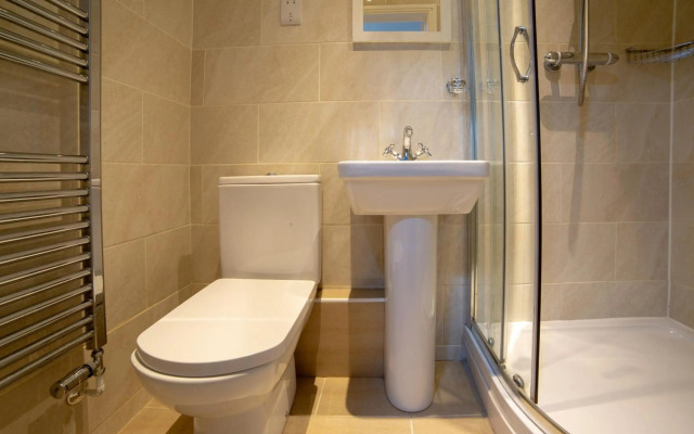 OYO Lonsdale Guest House