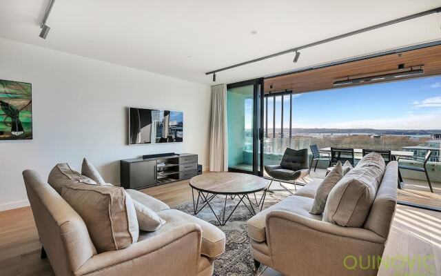 QV Luxury Victoria Park Apartment - 813