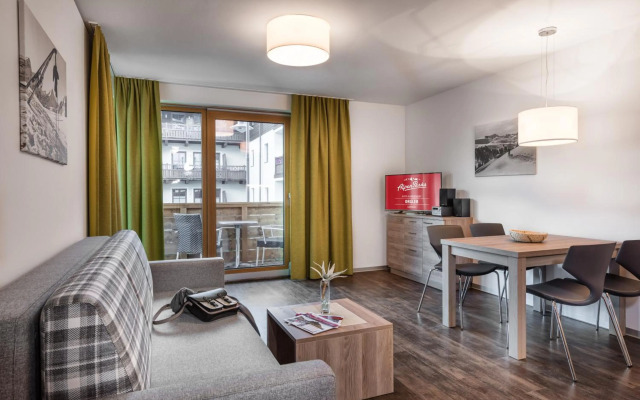 AlpenParks Hotel & Apartment Orgler