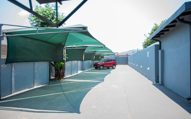 President Guest Lodge