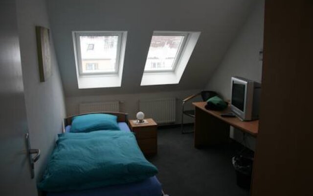 Hotel Und Pension Le Petit