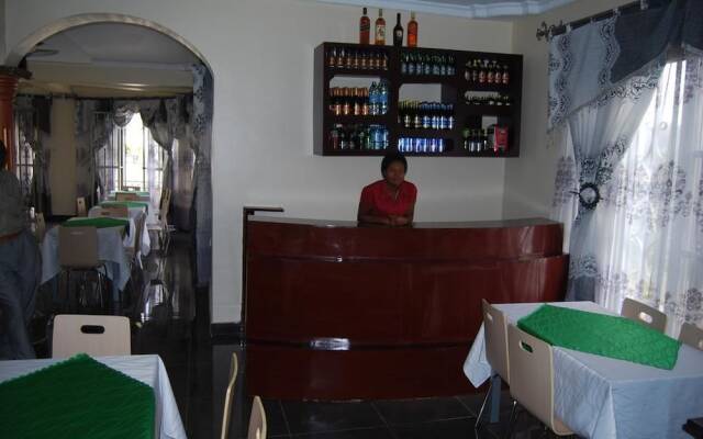 Jowillis Hotel