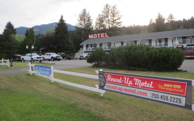 Round-Up Motel