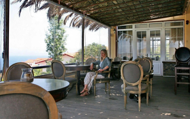 Belvedere Aeolis Hotel