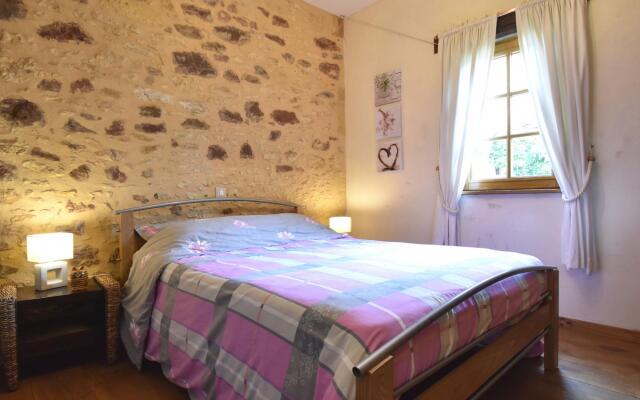 Lavish Home in Montferrand-du-périgord Aquitaine With Pool