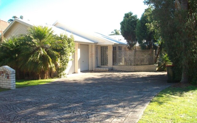 The Peninsula, Duplex 02, 14