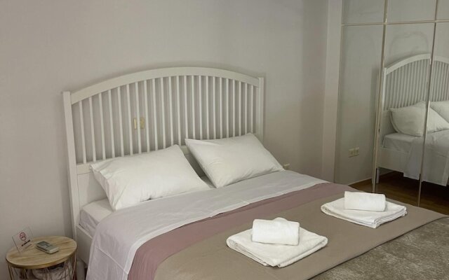 Cassiopeia - Glyfada Apartment