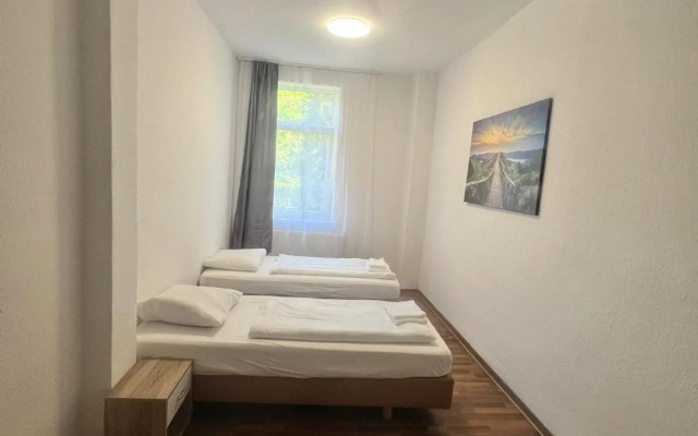 Othman Appartements Pfarrstraße 54, EG, R