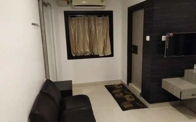 Kalaimagal Residency