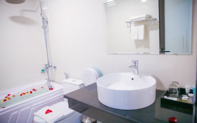 Long Anh Hotel