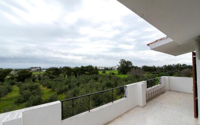 Uliveto 3bd Rustic House