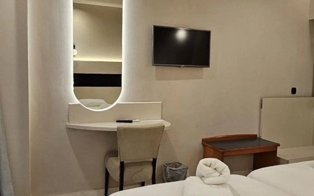 Olympic Village Hotel & Spa