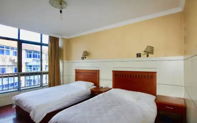 Pinghu Jiuxing Hotel