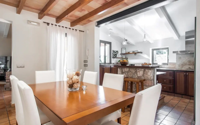 Cal Llenyater in Pollen a