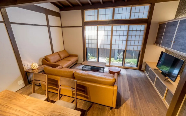 RESI STAY Villa Silktree