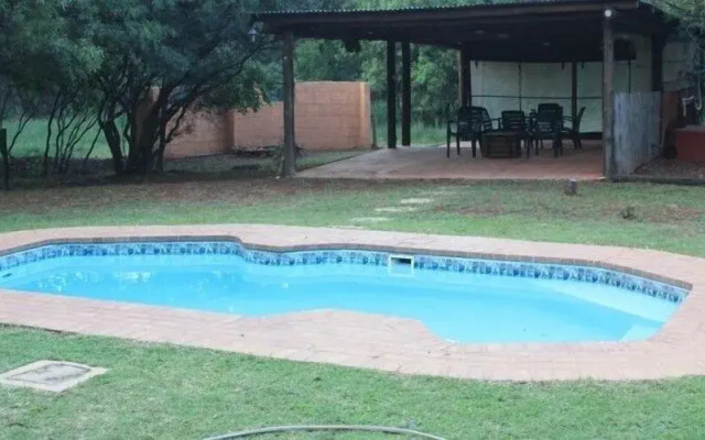 Barbets Nest Bushveld Retreat