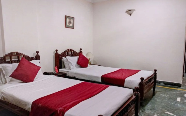 OYO 11316 Athithi INN