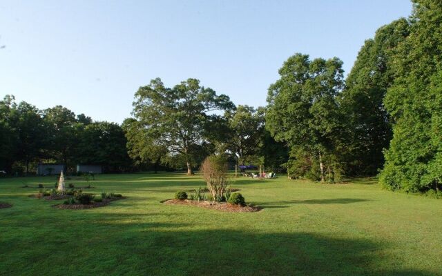Seven Oaks Bed & Breakfast