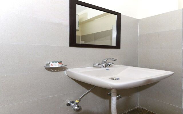 OYO 18390 Shiv Shakti Guest House