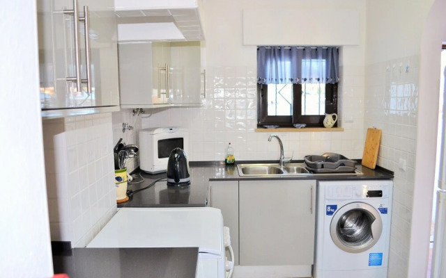 Apt O Block 1 Waterside