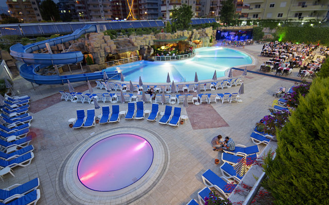 Timo Deluxe Resort Hotel