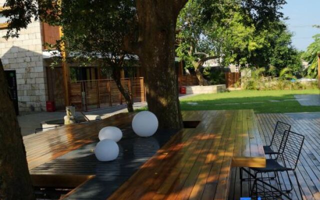 Shiyi Holiday Hotel