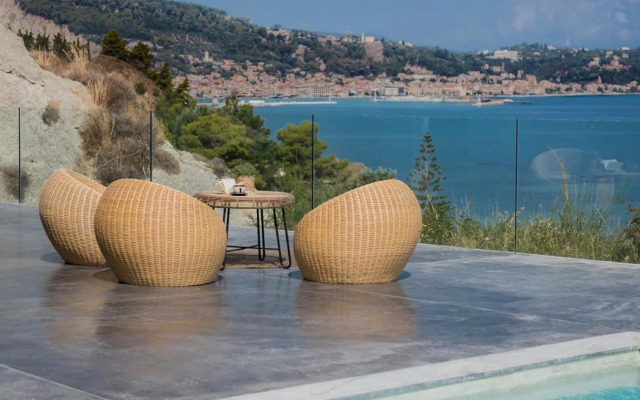 Sueño LUXURY VILLA 180 Iconic Sea View