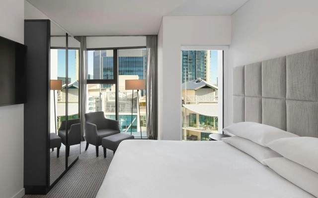 Four Points by Sheraton Brisbane – Guest Rooms – Brisbane