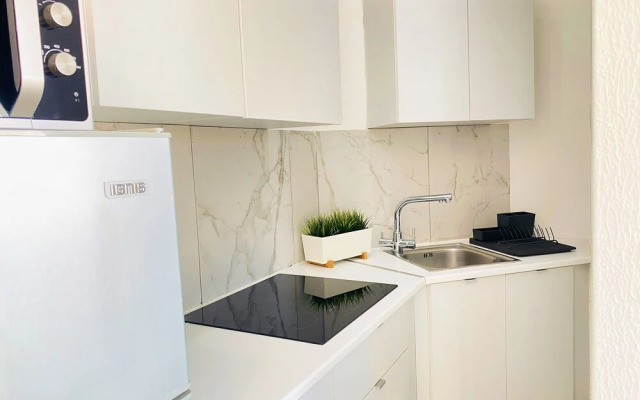 Phaedrus Living Luxury Flat Lighthouse75