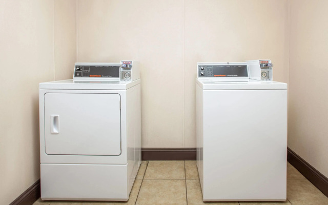 Days Inn by Wyndham Brooksville/Dade City