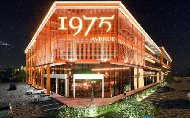 1975 Avenue & Hotel