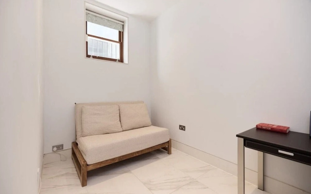 The Radnor Mews Residence Stylish 3bdr Mews House